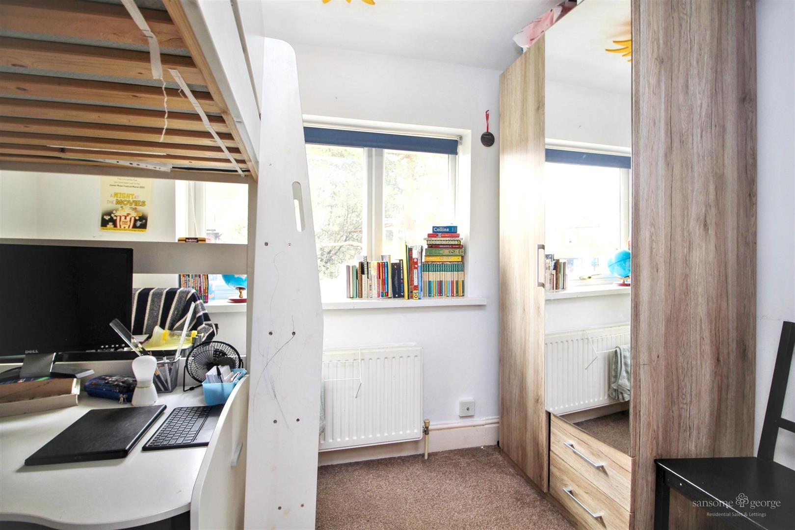 Ainsdale Crescent, Southcote, Reading